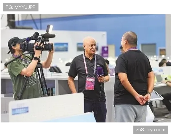 劳塔罗持续闪耀赛场,谦逊团队精神赢得广泛赞誉 劳塔罗持续闪耀赛场,谦逊团队精神赢得广泛赞誉