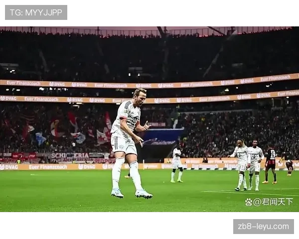 德甲新援首秀惊艳，助球队力克强敌登顶积分榜