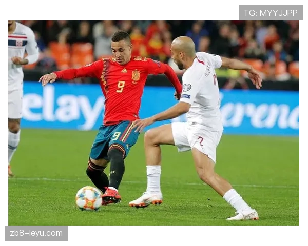 雨中绽放:欧洲杯经典对决分析与回顾展现足球的韧性与激情 雨中绽放:欧洲杯经典对决分析与回顾展现足球的韧性与激情