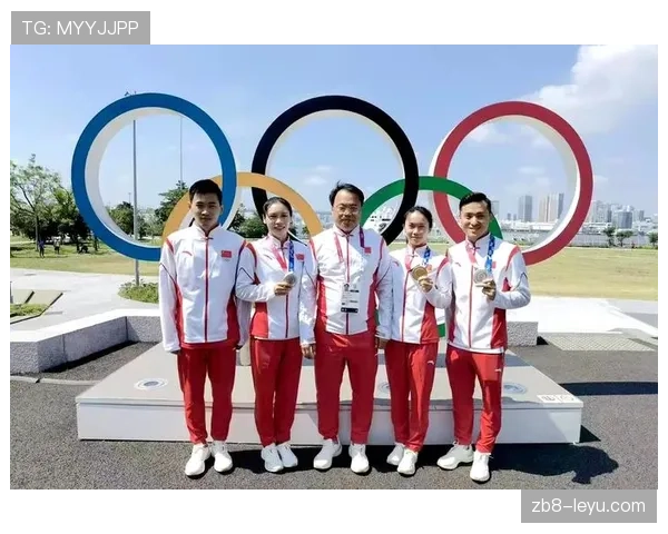 朱雪莹训练完直接啃冰块？这自律程度真的有点吓人